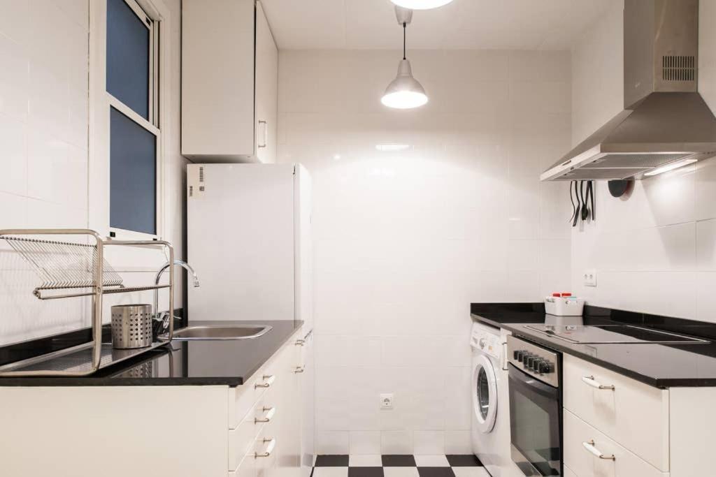 Piquer Apartment Barcelona Bagian luar foto